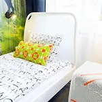 Dobranoc بيت شباب *