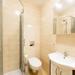 Dobranoc بيت شباب بوزنان